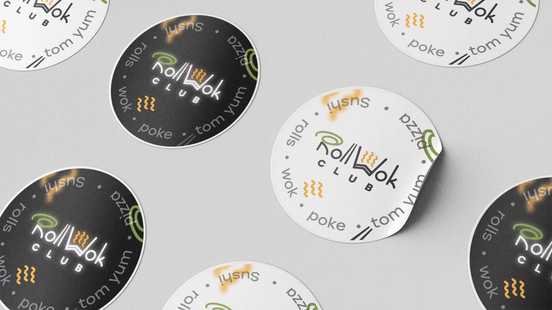 Разработка наклеек для суши-бара «Roll Wok Club» в Сланцах